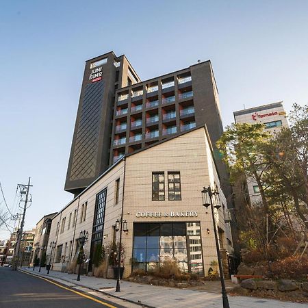 Junibino Hotel Hongdae سيول المظهر الخارجي الصورة